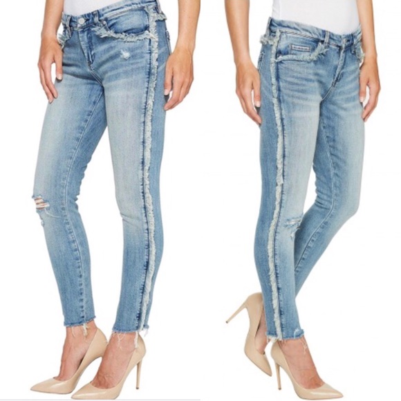 Blank NYC Denim - NWT blank nyc frays for days skinny jeans raw hem